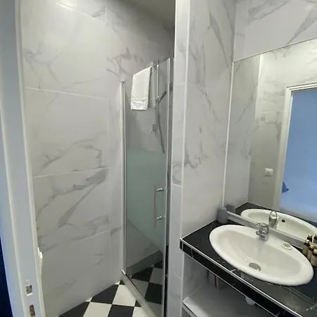 Chartrons 2 Apartment *
